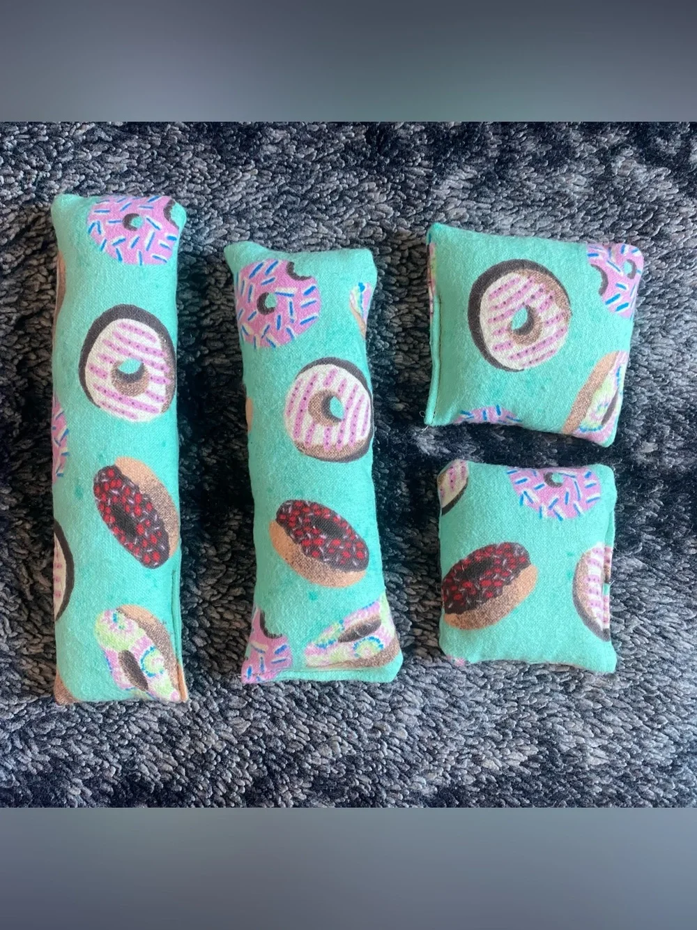 Handmade Turquoise Donut Print Catnip Kick Stick Cat Toy Set (4)